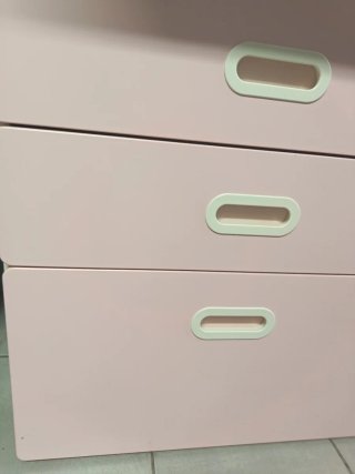 Cambiador Ikea Rosa y Blanco