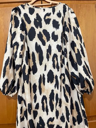 Vestido estampado animal print