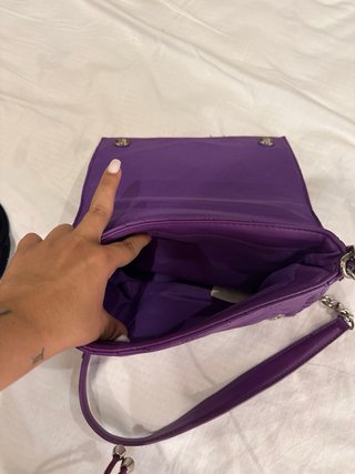 Borsetta viola con catena argento