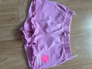Pantalones cortos de nińa