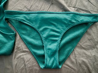 Bikini verde Talla entre una L-XL
