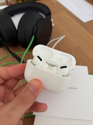 Airpods Pro (izquierdo no funciona)