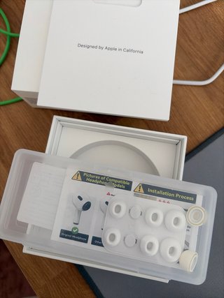 Airpods Pro (izquierdo no funciona)