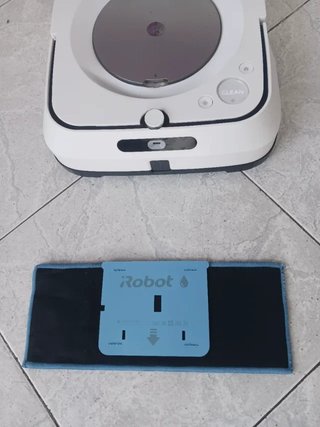 Robot friegasuelos iRobot Braava Jet M6