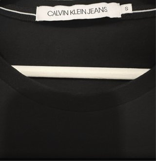 Camiseta Calvin Klein Negra Logo