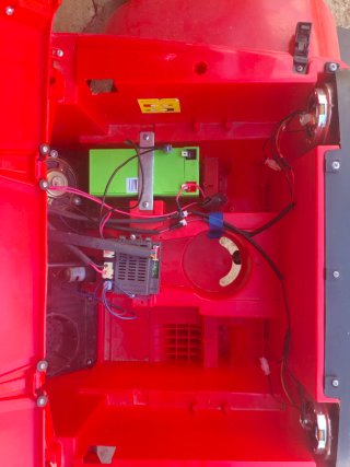 Coche eléctrico infantil todoterreno jeep