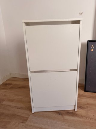 Zapatero blanco