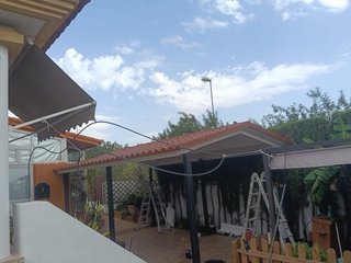 Pérgola a medida panel sándwich