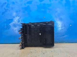 01718130 CAJA RELES FUSIBLES AUDI A3