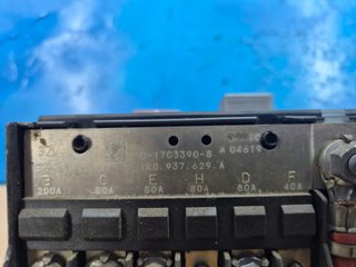 01718130 CAJA RELES FUSIBLES AUDI A3
