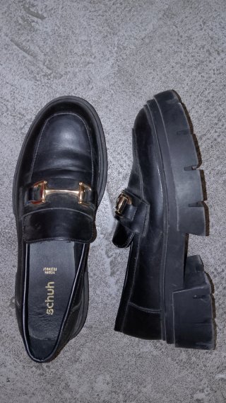 Mocasines negros con detalle de bridón talla 40