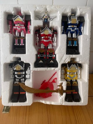 Power Rangers Shogun Megazord Caja