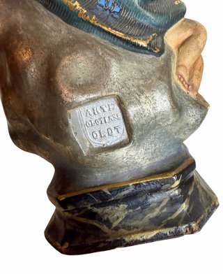 Virgen Inmaculada Arte Olotense Siglo XX. 24 cm.