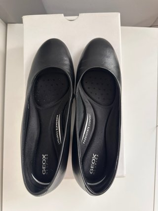 Zapatos Geox tacón negros