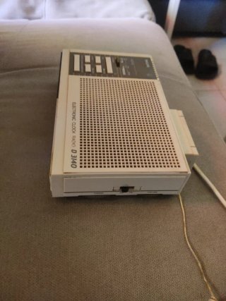 Radio despertador Philips D 3140