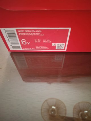 Nike Shox R4 Plata y Blanco