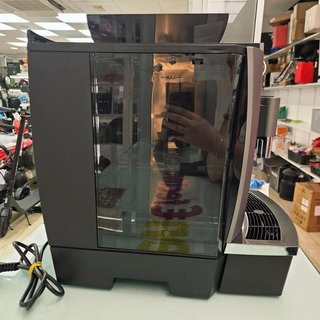 Cafetera JURA W4 Profesional (café en grano y molido)