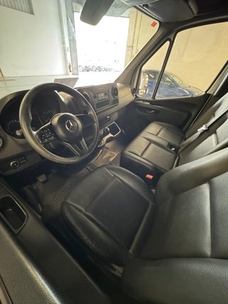 Mercedes-Benz Sprinter 2021
