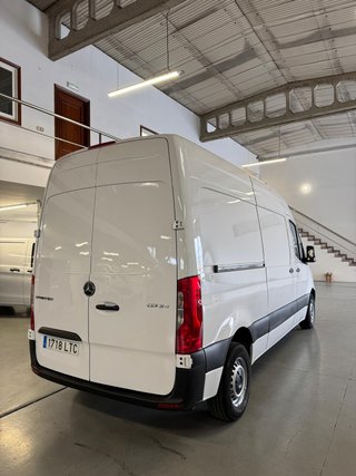 Mercedes-Benz Sprinter 2021