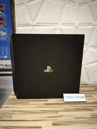 Consola PS4 Pro 1TB