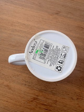 Taza blanca de cerámica