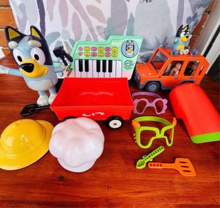 Juguetes Bluey: Coche, Figura y Accesorios