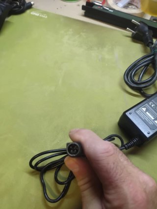 Adaptador de corriente Huntkey
