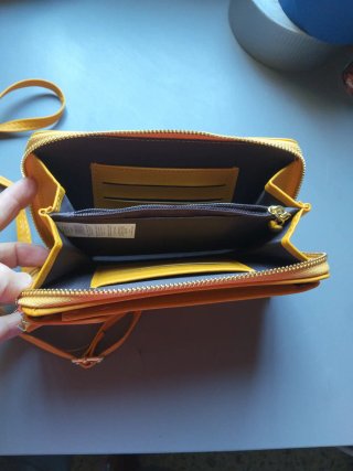 Bolso monedero móvil amarillo