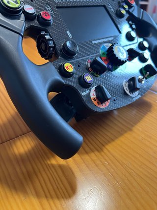 Volante Thrustmaster SF1000 como nuevo.