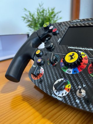 Volante Thrustmaster SF1000 como nuevo.