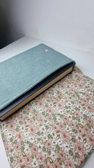 Funda libro acolchada