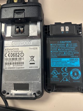 Walkie Talkie Kenwood TH-K20 FM Transceiver