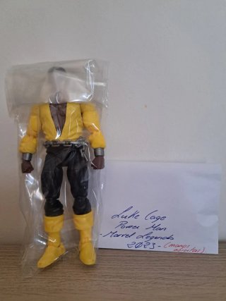 Luke Cage Power Man Marvel Legends 2023