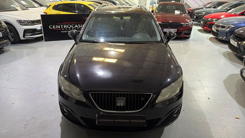 SEAT Exeo ST 2.0 TDI CR Style 2011, foto 2