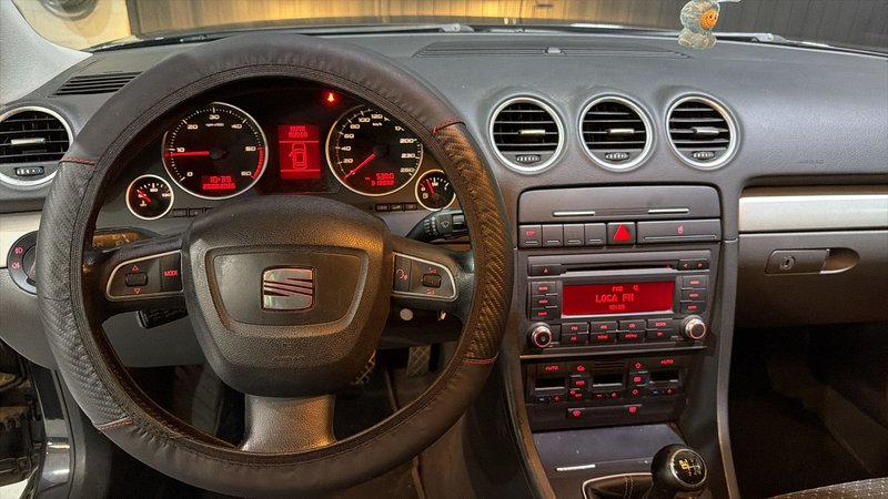 SEAT Exeo ST 2.0 TDI CR Style 2011, foto 22