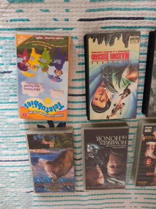 Lote 6 Películas VHS y DVD (Cine y Animación)