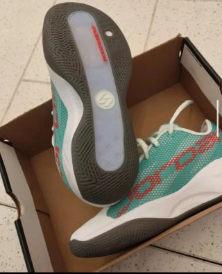 Jordan Luka Talla 42.5 Originales