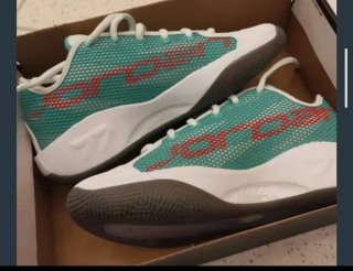 Jordan Luka Talla 42.5 Originales