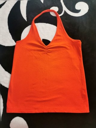Camiseta roja cuello halter