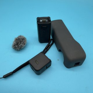 - DJI Osmo Pocket 3 cámara 4K 120fps