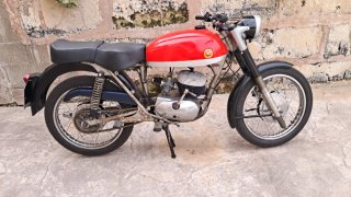 Montesa Impala 175 Roja y Negra