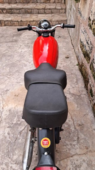 Montesa Impala 175 Roja y Negra