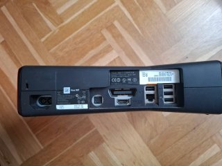 Xbox 360 Slim + mando + 6 Juegos