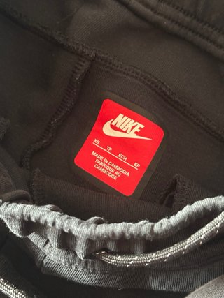 Conjunto Nike Tech Hombre Negro