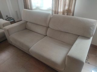 Divani 3+2 posti beige e rosso