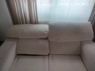 Divani 3+2 posti beige e rosso