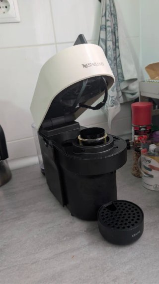 Cafetera Nespresso Vertuo Pop