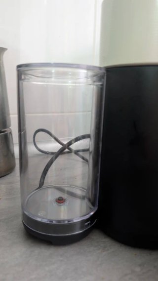 Cafetera Nespresso Vertuo Pop