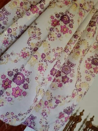 Falda traje regional bordada