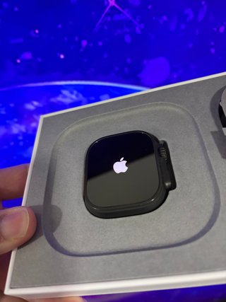 Apple Watch Ultra 3 Black Ti Black Ocean Band